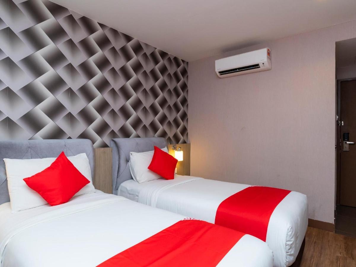 Hotel 101 Ulu Tiram Ngoại thất bức ảnh