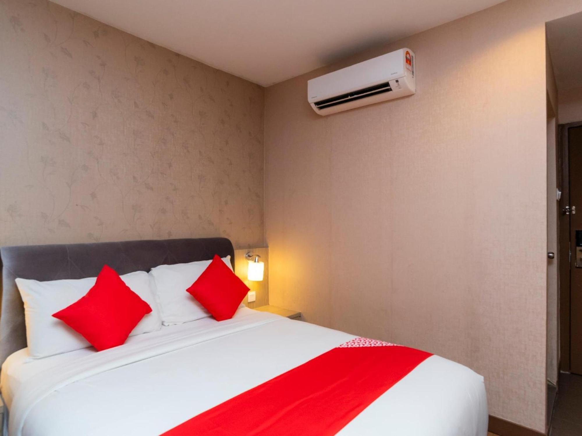 Hotel 101 Ulu Tiram Ngoại thất bức ảnh