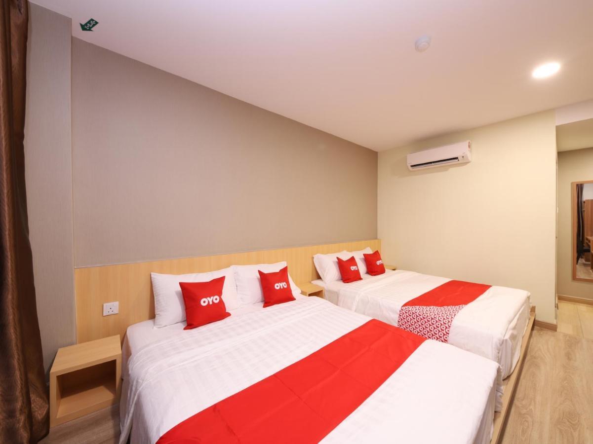 Hotel 101 Ulu Tiram Ngoại thất bức ảnh